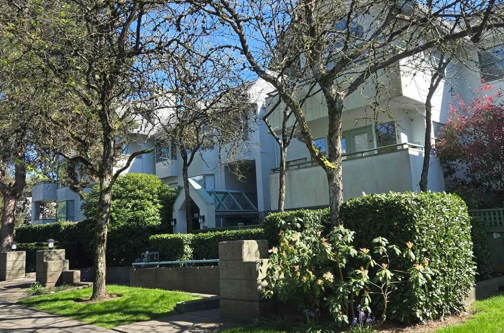 109 5250 VICTORY STREET, Burnaby, BC — Residential for Sale - Main Photo