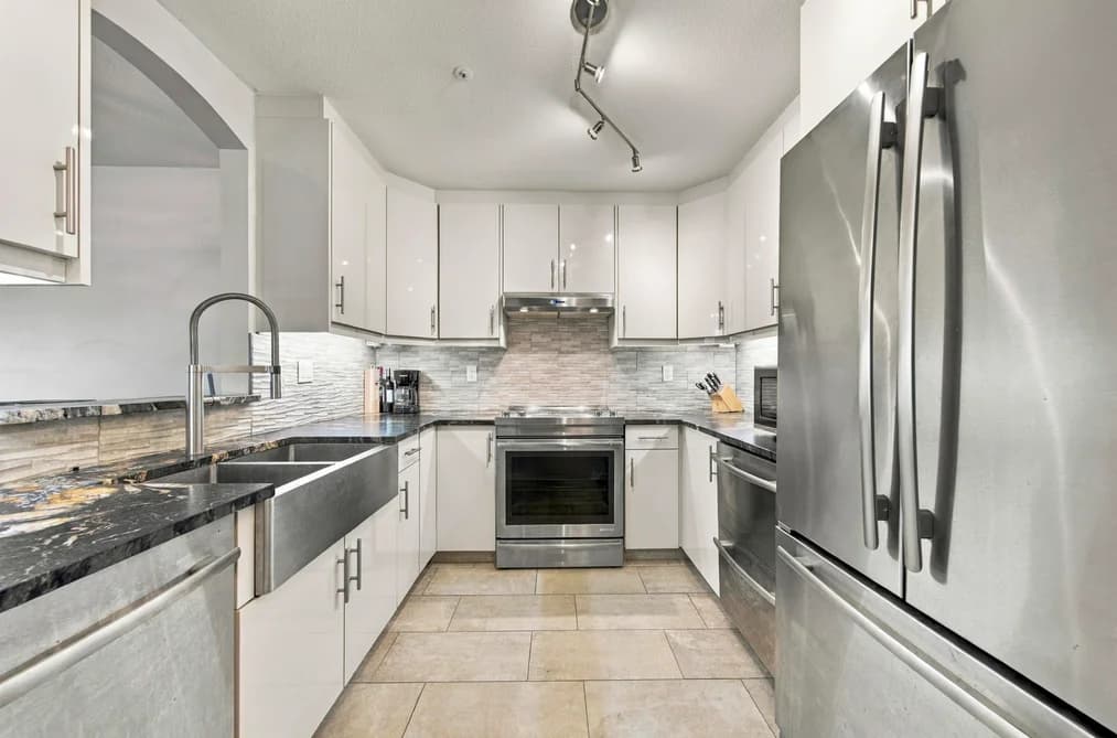 109 5835 HAMPTON PLACE, Vancouver, BC — Residential for Sale - Main Photo
