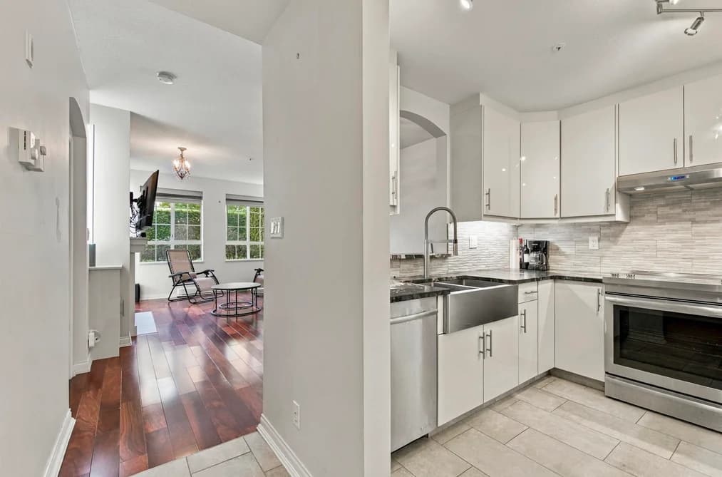 109 5835 HAMPTON PLACE, Vancouver, BC — Residential for Sale - Photo 2
