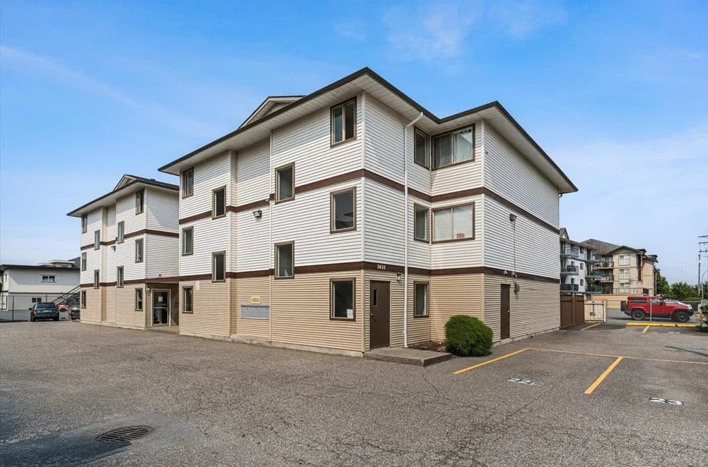109 7435 SHAW AVENUE, Chilliwack, BC — Residential for Sale - Main Photo