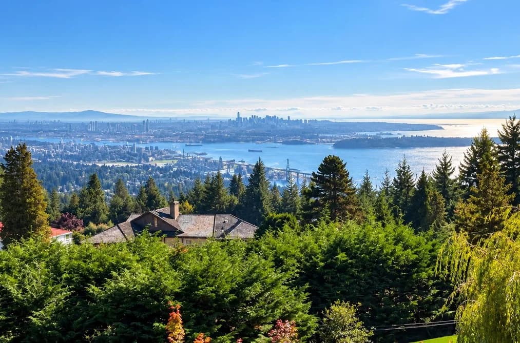 1098 HILLSIDE ROAD, West Vancouver BC V7S 2E9 - Photo 1