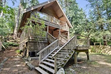House for sale at 1099 Miller Road Bowen Island British Columbia - MLS: R3141167