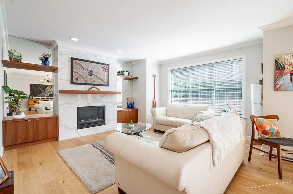 11 229 E 8TH STREET, North Vancouver, BC — Residential for Sale - Main Photo
