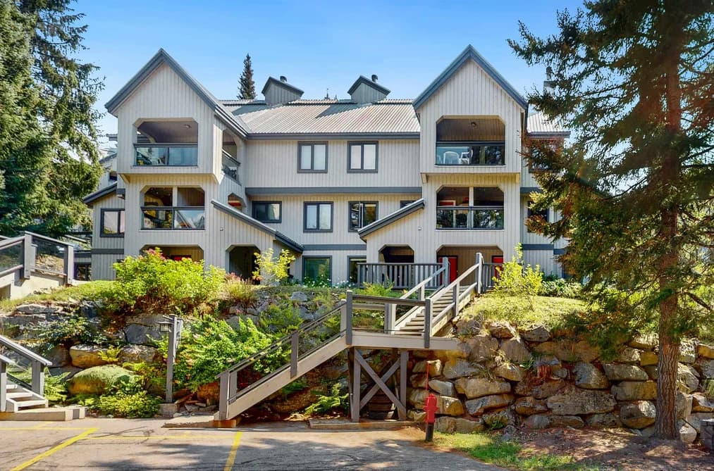 11 2556 SNOWRIDGE CRESCENT, Whistler, BC — Residential for Sale - Main Photo