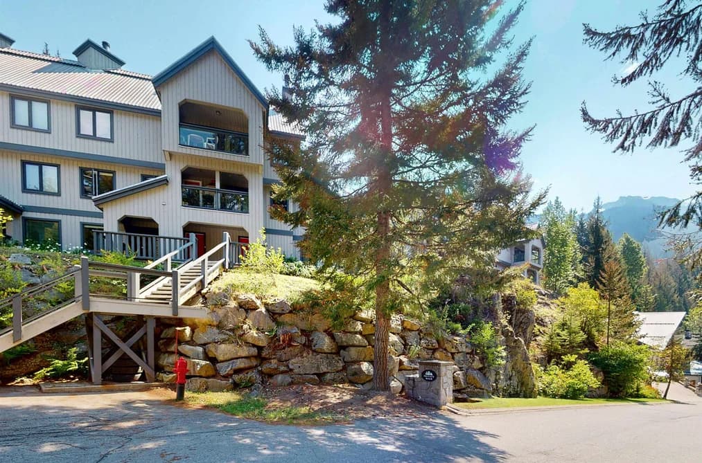11 2556 SNOWRIDGE CRESCENT, Whistler, BC — Residential for Sale - Photo 2