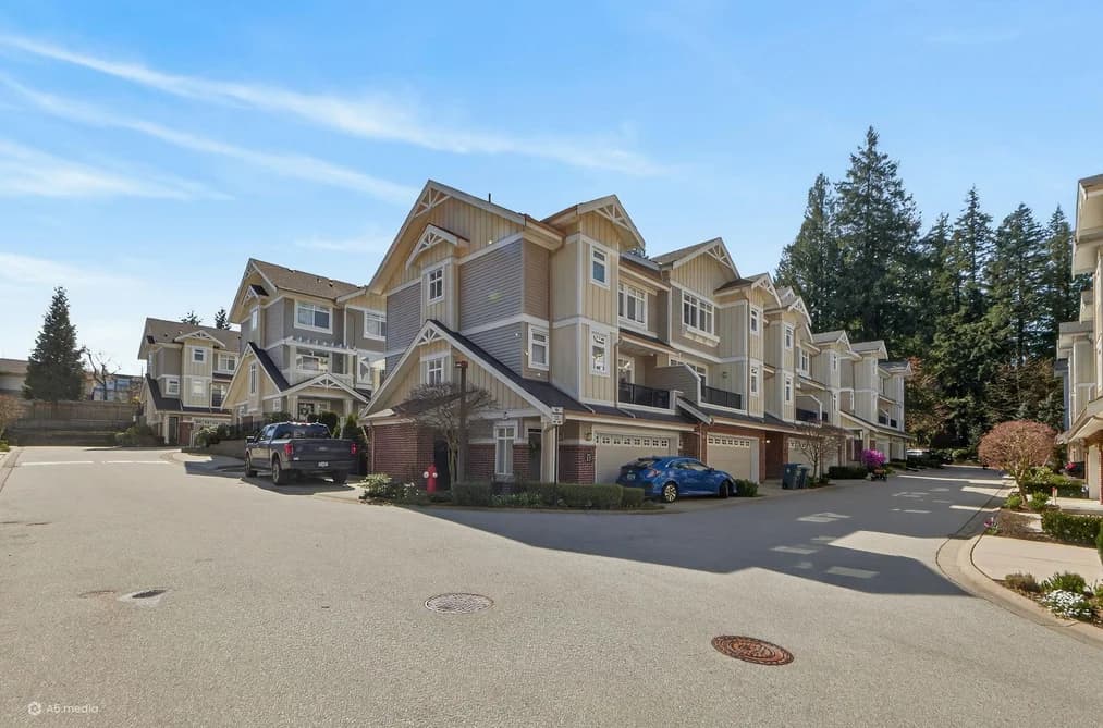 11 2925 KING GEORGE BOULEVARD, Surrey, BC — Residential for Sale - Photo 2