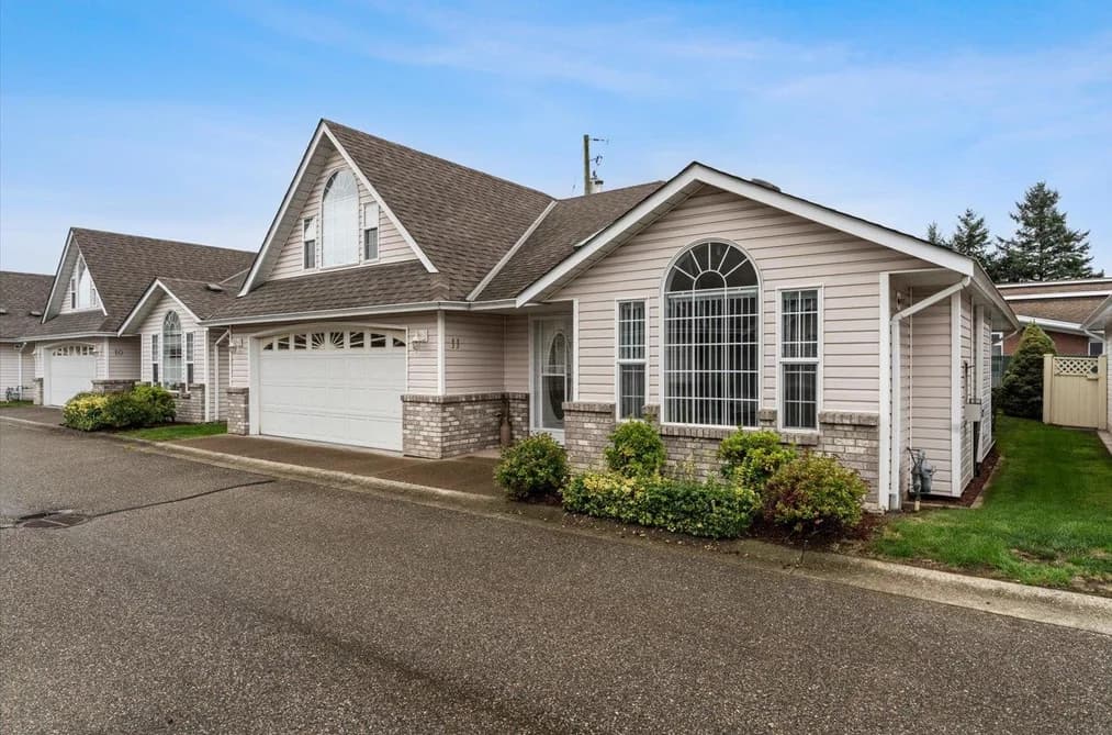 11 6336 TYSON ROAD, Chilliwack, BC — Residential for Sale - Photo 2
