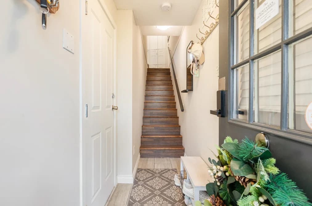 11 6747 203 STREET, Langley, BC — Residential for Sale - Photo 2