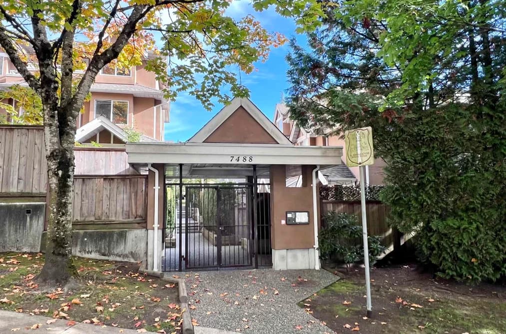 11 7488 SALISBURY AVENUE, Burnaby, BC — Residential for Sale - Main Photo