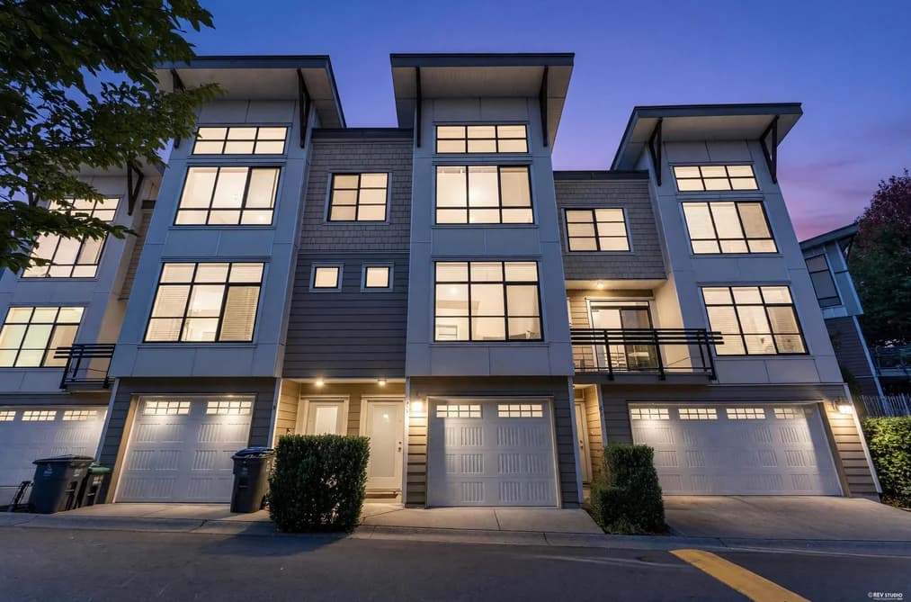 11 9989 E BARNSTON DRIVE, Surrey, BC — Residential for Sale - Main Photo