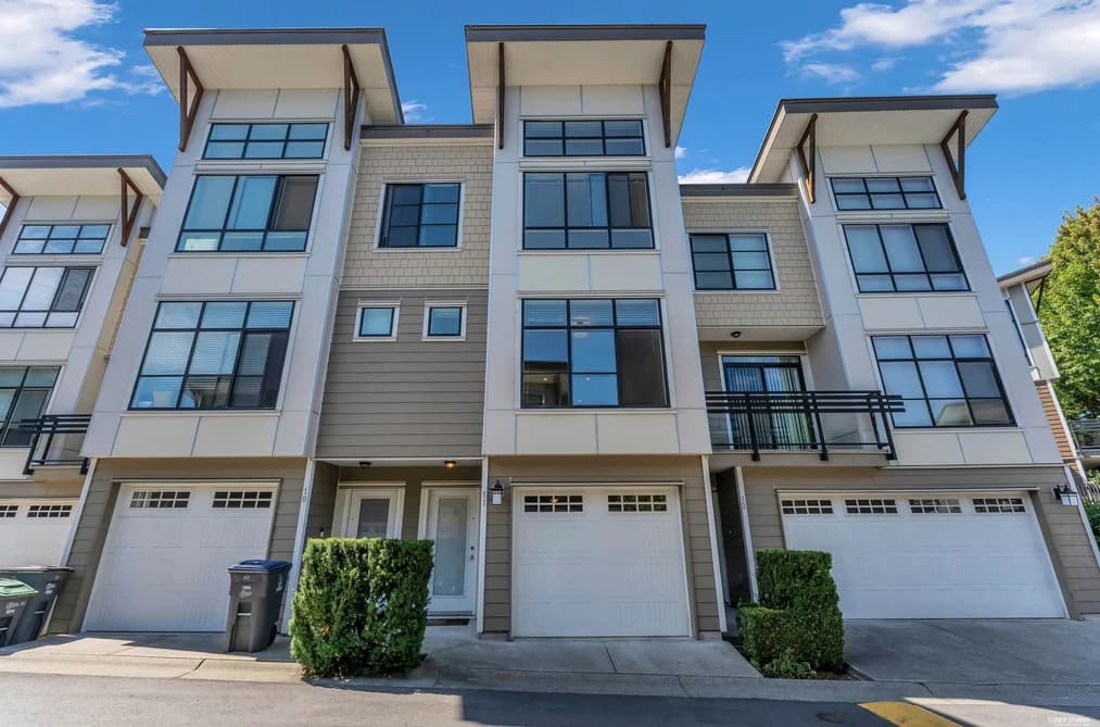 11 9989 E BARNSTON DRIVE, Surrey, BC — Residential for Sale - Main Photo
