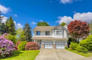 House for sale at 11 Harbour Place Port Moody British Columbia - MLS: R3147871