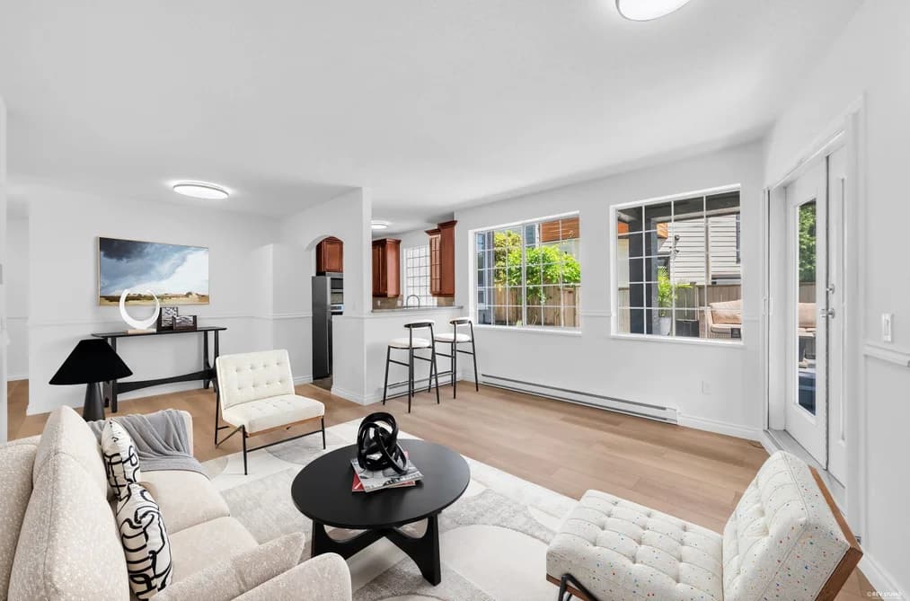 110 125 W 18TH STREET, North Vancouver, BC — Residential for Sale - Main Photo
