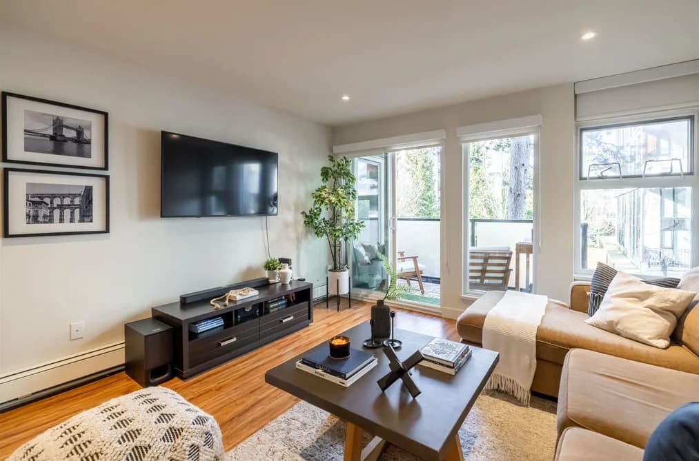 110 1850 E SOUTHMERE CRESCENT, Surrey, BC — Residential for Sale - Main Photo
