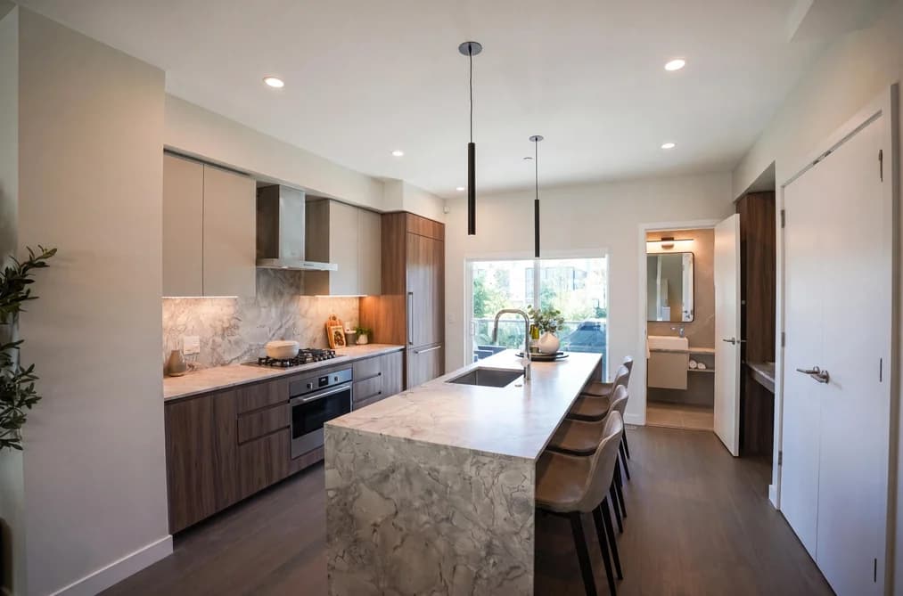 110 19451 SUTTON AVENUE, Pitt Meadows, BC — Residential for Sale - Photo 2