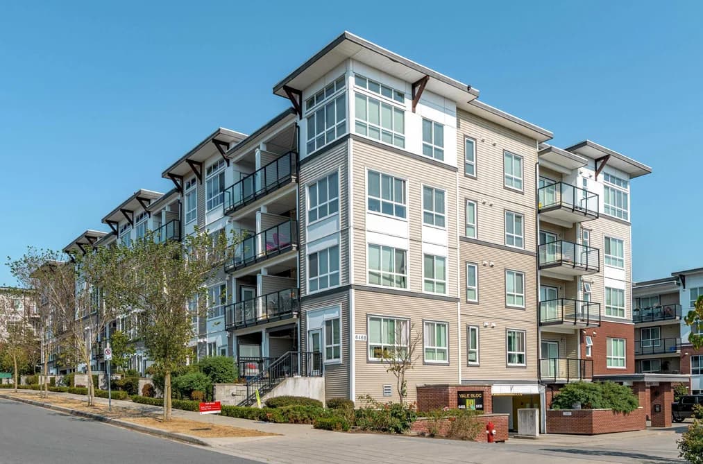 110 - 6468 195A Street, Surrey, BC - MLS: R3179704 - Photo 1 110 - 6468 195A Street, Surrey, BC - MLS: R3179704 - Photo 1