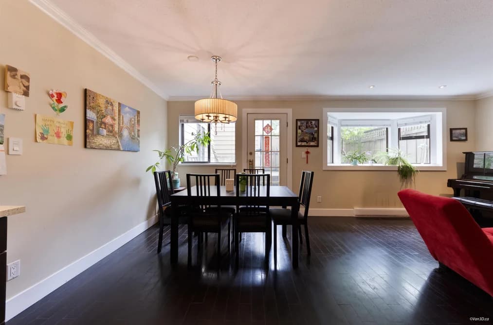110 777 EIGHTH STREET, New Westminster, BC — Residential for Sale - Photo 2