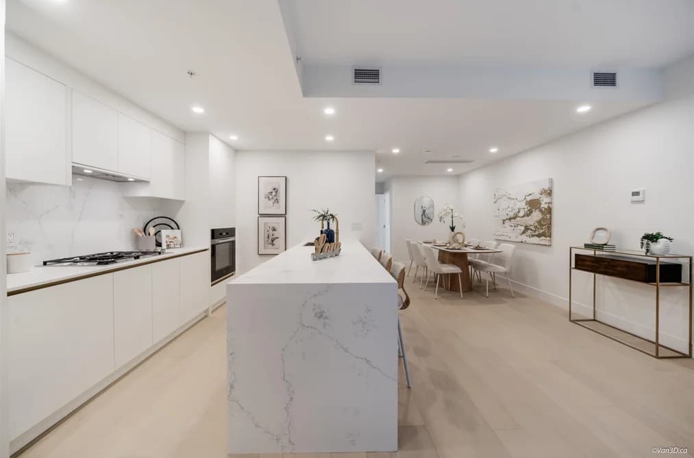 110 918 W 32RD AVENUE, Vancouver, BC — Residential for Sale - Main Photo