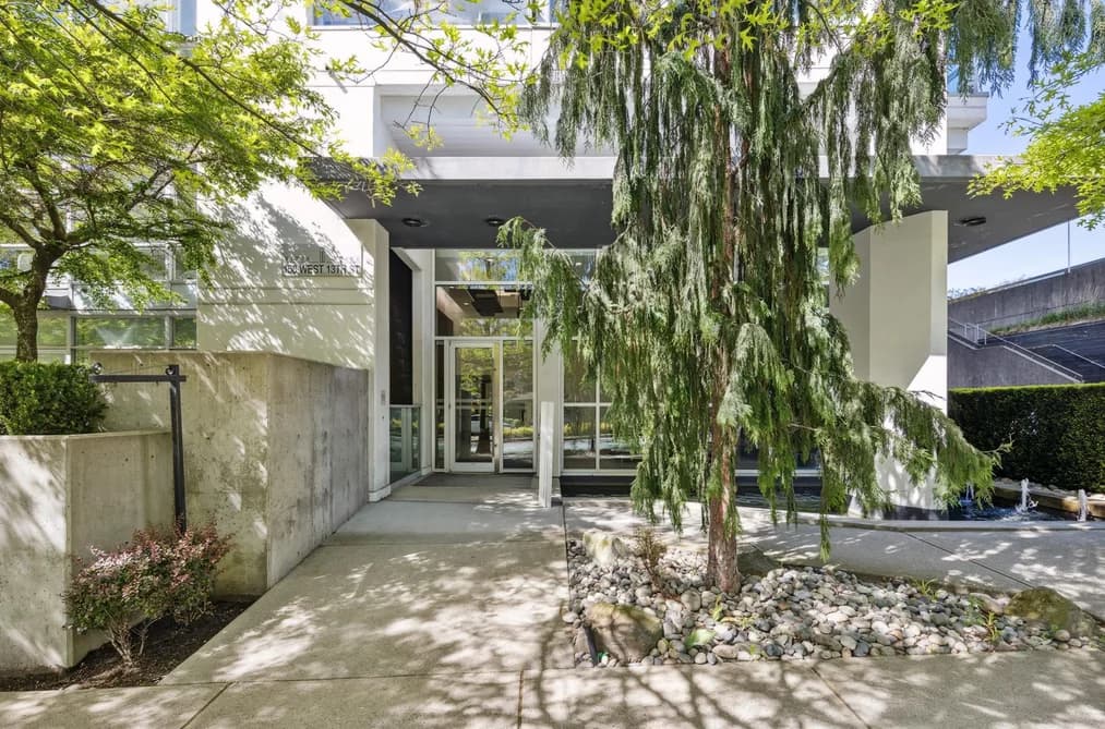 1101 158 W 13TH STREET, North Vancouver, BC — Residential for Sale - Photo 2