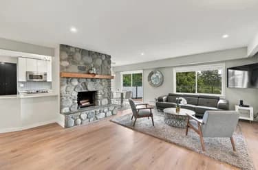 1103 Cloverley St, North Vancouver, BC - MLS: R3170456
