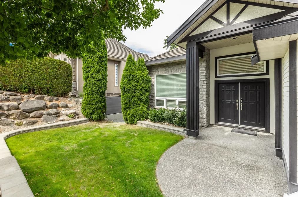 11038 168 STREET, Surrey, BC — Residential for Sale - Photo 2