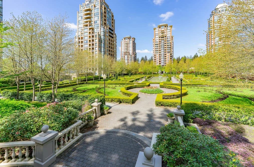 1104 6888 STATION HILL DRIVE, Burnaby, BC — Residential for Sale - Main Photo