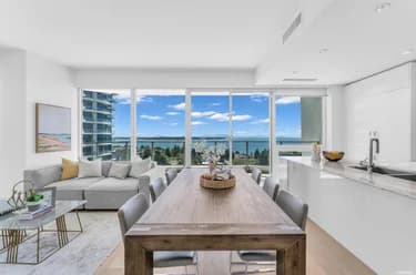 Condo for sale at 1106 1500 Martin Street White Rock British Columbia - MLS: R3137853