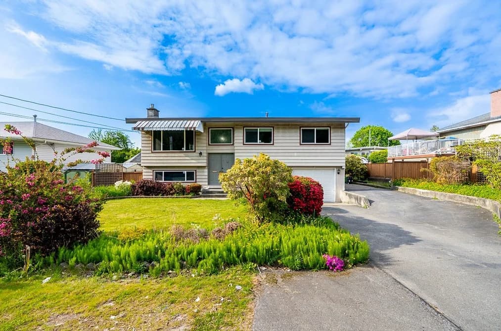 11065 86 AVENUE, Delta, BC — Residential for Sale - Photo 2