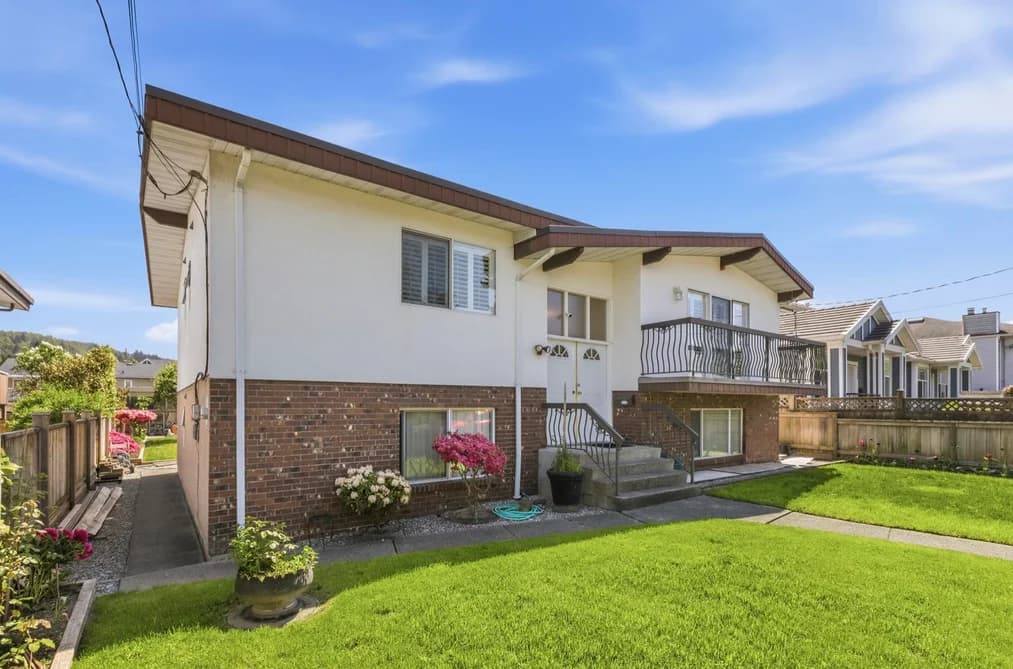 1108 CLIFF AVENUE, Burnaby, BC — Residential for Sale - Photo 2