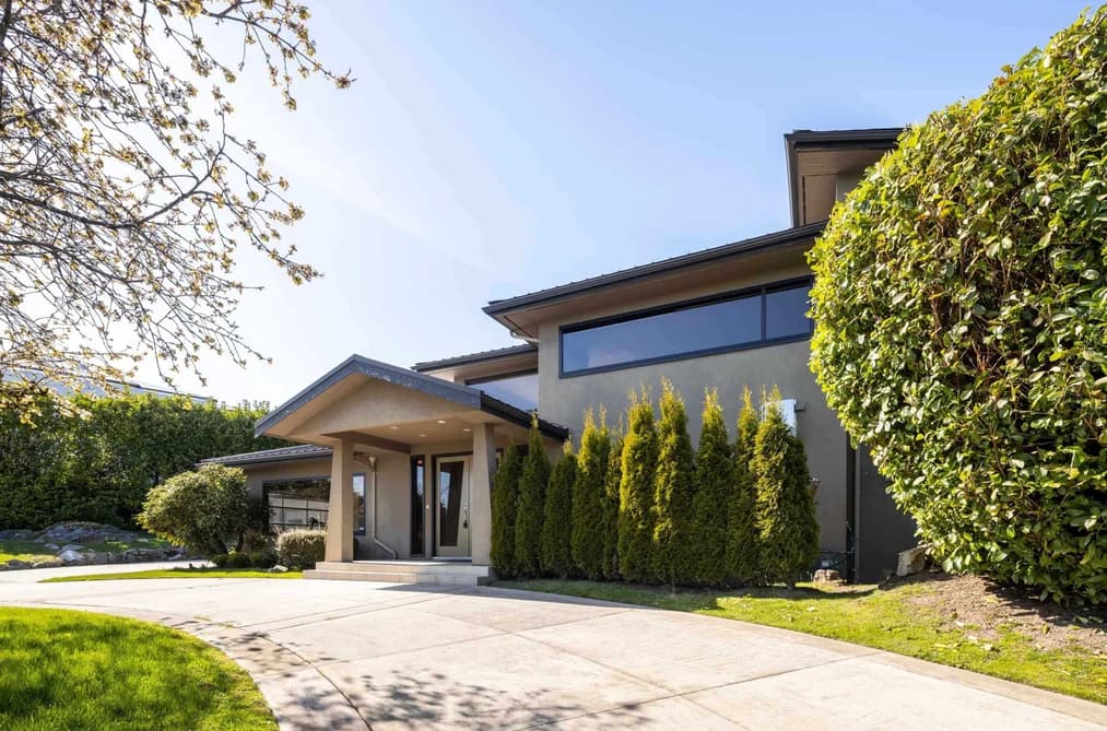 1109 HILLSIDE ROAD, West Vancouver, BC — Residential for Sale - Photo 2