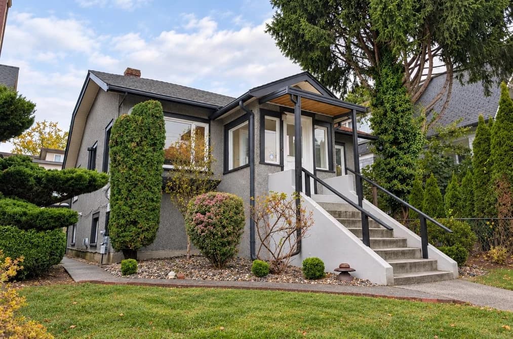 1109 SEVENTH AVENUE, New Westminster, BC — Residential for Sale - Main Photo