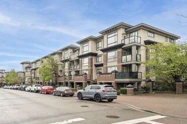 Condo for sale at 111 10822 City Parkway Surrey British Columbia - MLS: R3147530