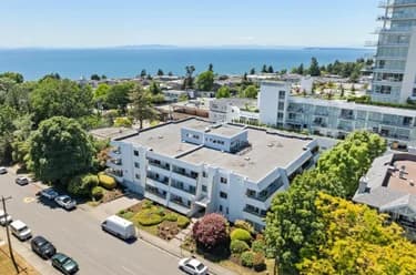 Condo for sale at 111 1341 George Street White Rock British Columbia - MLS: R3138177