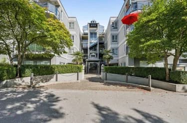 Condo for sale at 111 2250 SE Marine Drive Vancouver British Columbia - MLS: R3164954