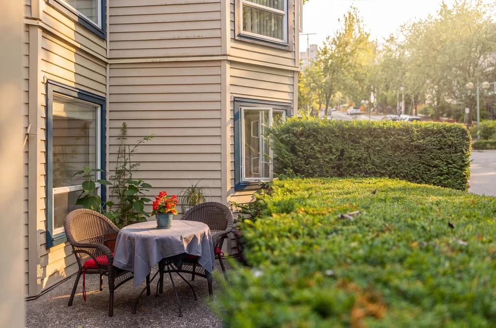 111 889 W 7TH AVENUE, Vancouver, BC — Residential for Sale - Photo 2