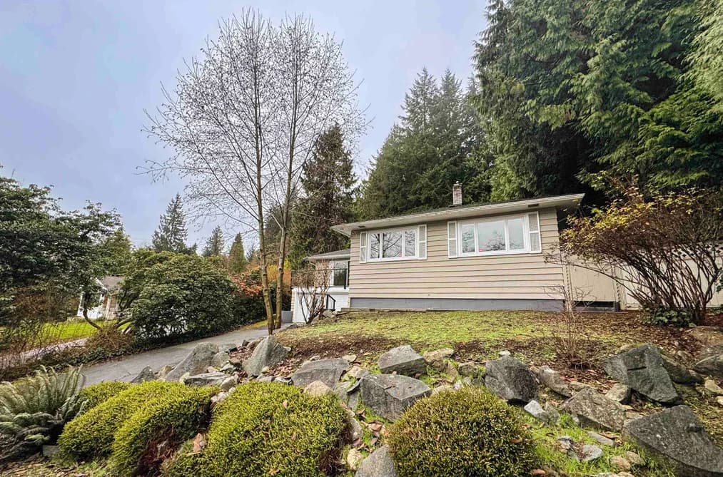 111 BONNYMUIR DRIVE, West Vancouver, BC — Residential for Sale - Main Photo