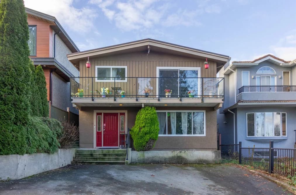 111 N FELL AVENUE, Burnaby, BC — Residential for Sale - Main Photo