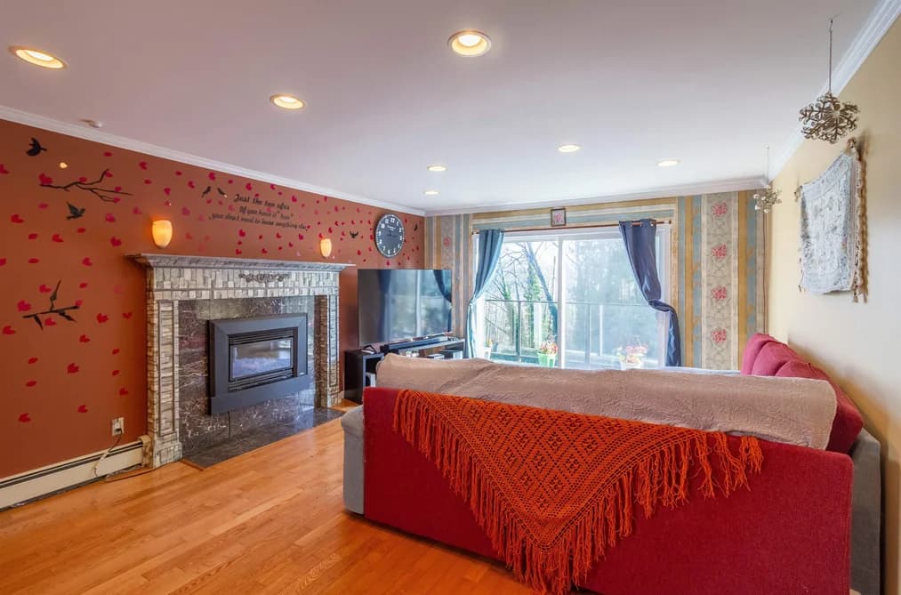 111 N FELL AVENUE, Burnaby, BC — Residential for Sale - Photo 2