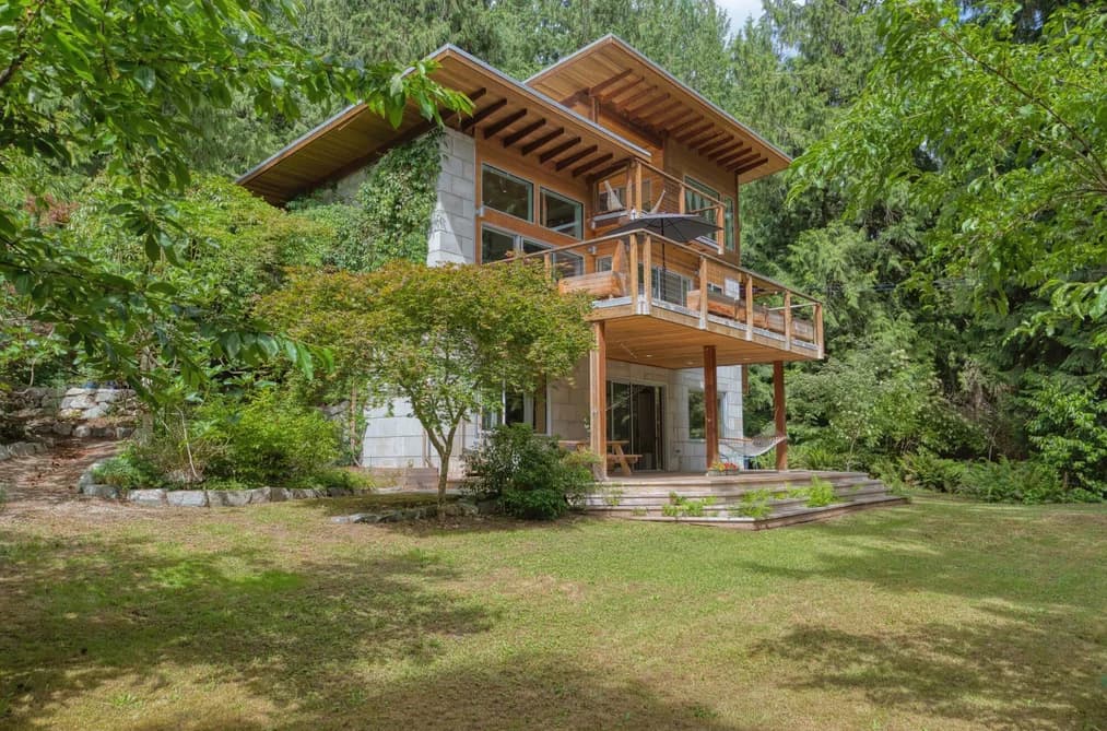 1111 EMERY ROAD, Roberts Creek, BC — Residential for Sale - Photo 2