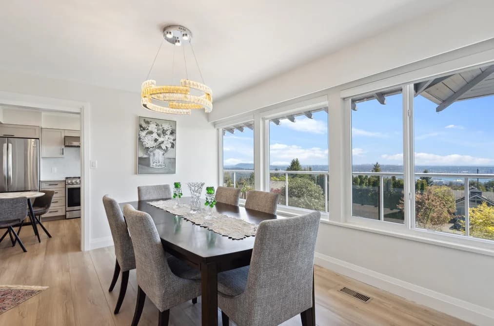 1111 GILSTON ROAD, West Vancouver, BC — Residential for Sale - Photo 2