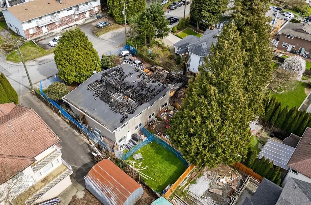 1114 HACHEY AVENUE, Coquitlam, BC — Residential for Sale - Photo 2
