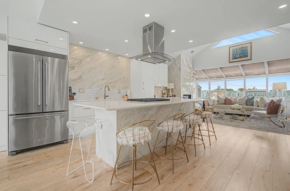 1115 ELM STREET, White Rock, BC — Residential for Sale - Main Photo