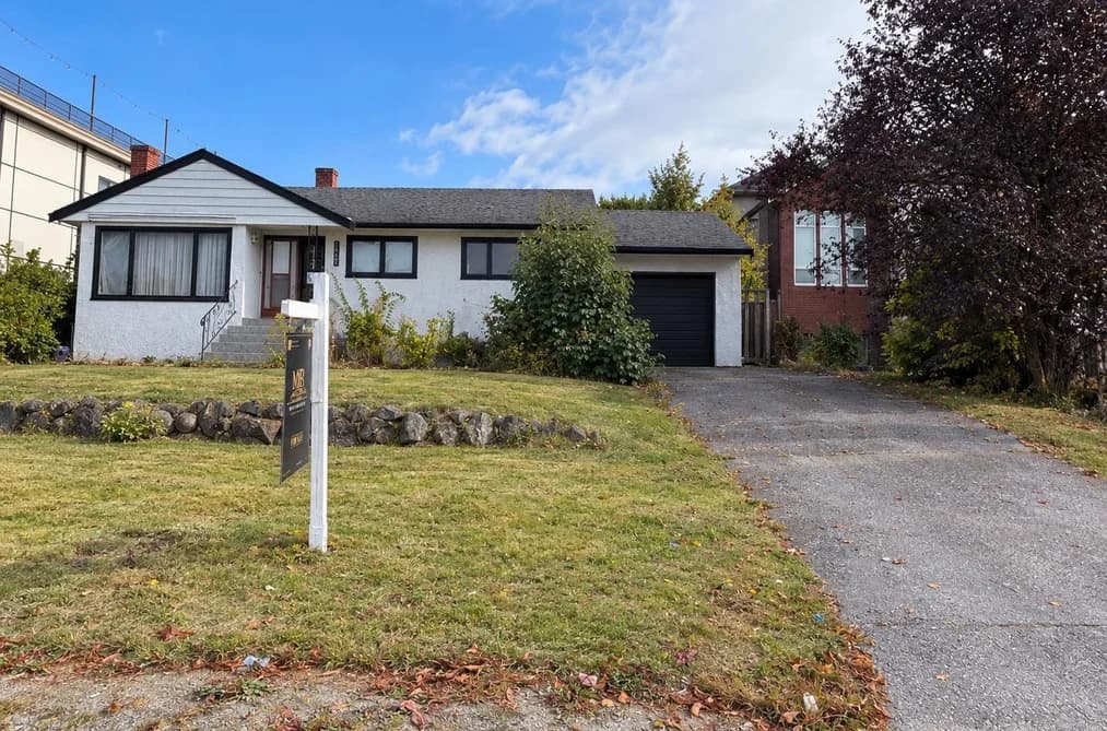 11160 135A STREET, Surrey, BC — Residential for Sale - Photo 2