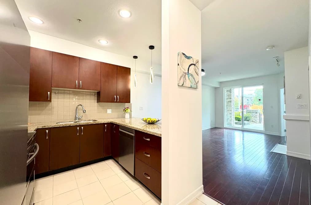 112 10237 133 STREET, Surrey, BC — Residential for Sale - Photo 2