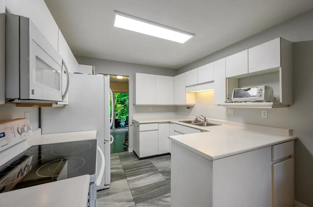112 10250 155A STREET, Surrey, BC — Residential for Sale - Photo 2