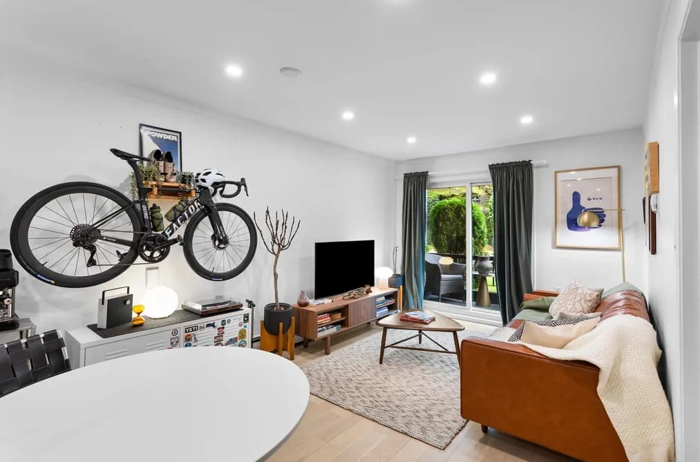 112 1717 W 13TH AVENUE, Vancouver, BC — Residential for Sale - Photo 2