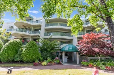 Condo for sale at 112 1785 Martin Drive Surrey British Columbia - MLS: R3144898