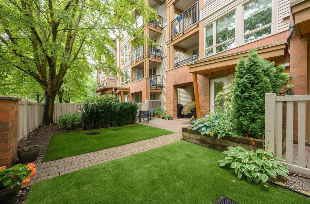 112 2601 WHITELEY COURT, North Vancouver, BC — Residential for Sale - Photo 2