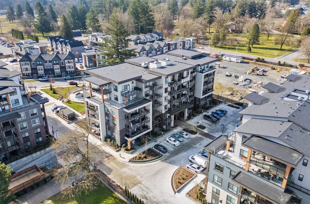 112 45505 CAMPUS DRIVE, Chilliwack, BC — Residential for Sale - Photo 2