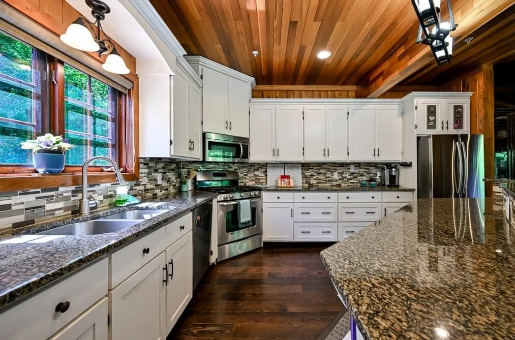 11267 PALMER ROLPH STREET, Maple Ridge, BC — Residential for Sale - Photo 2